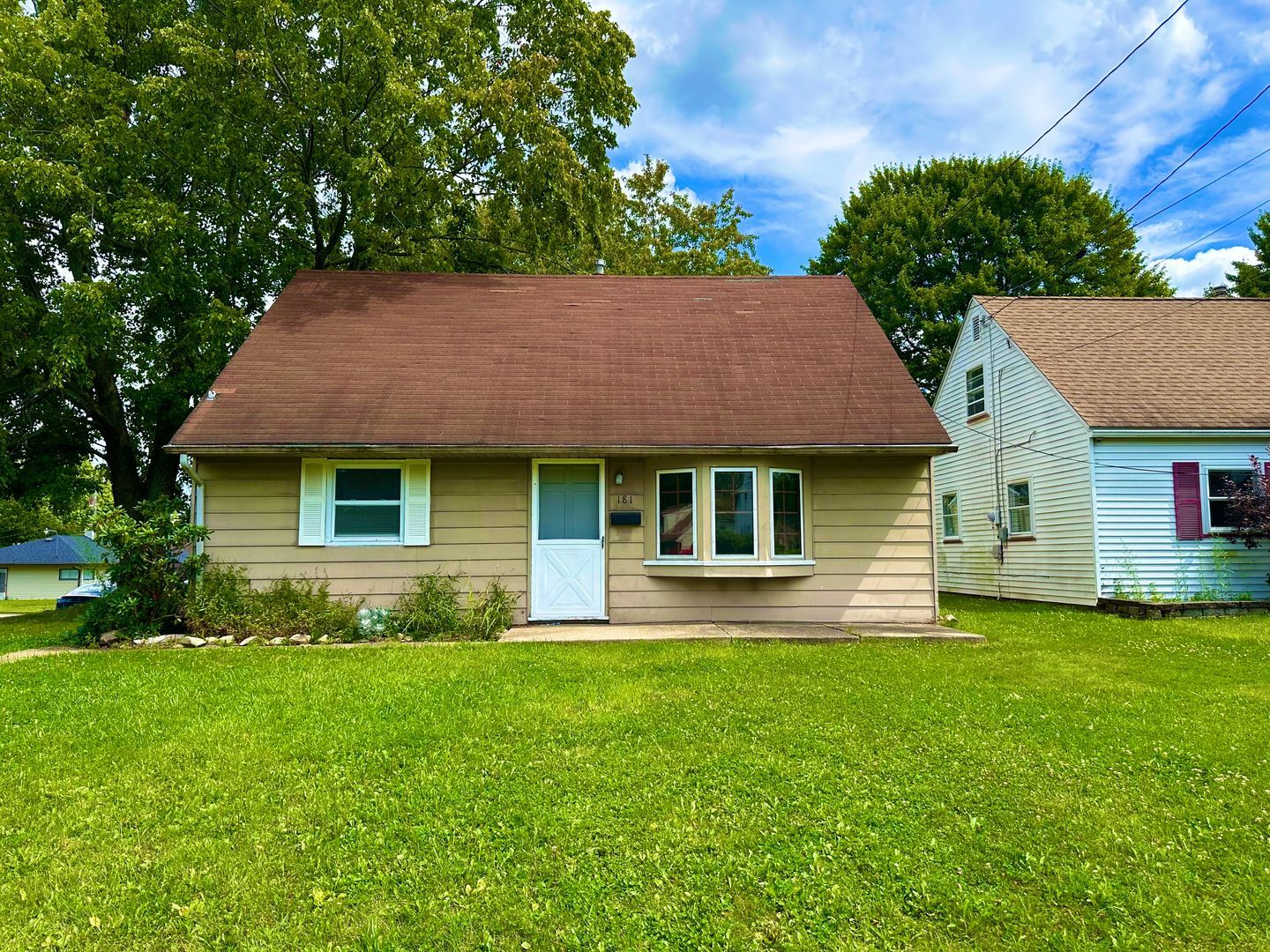 181 N Beverly Ave – photo 1