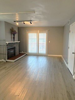 612 Rosner Dr #612 – photo 2