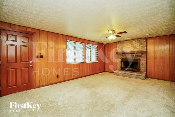 6320 Middleboro Ct – photo 3