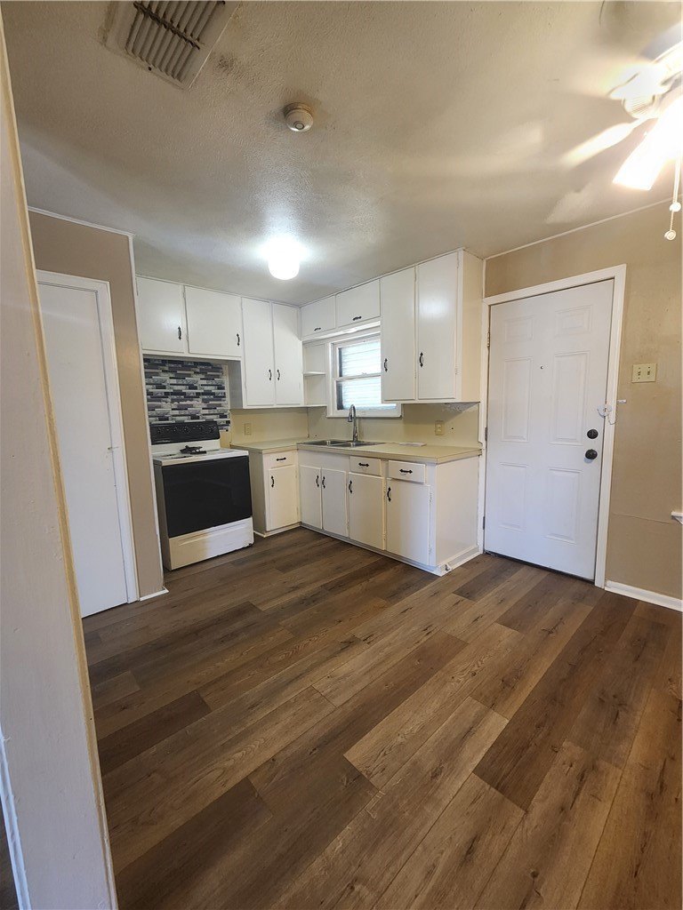 4945 Dodd Dr – photo 3