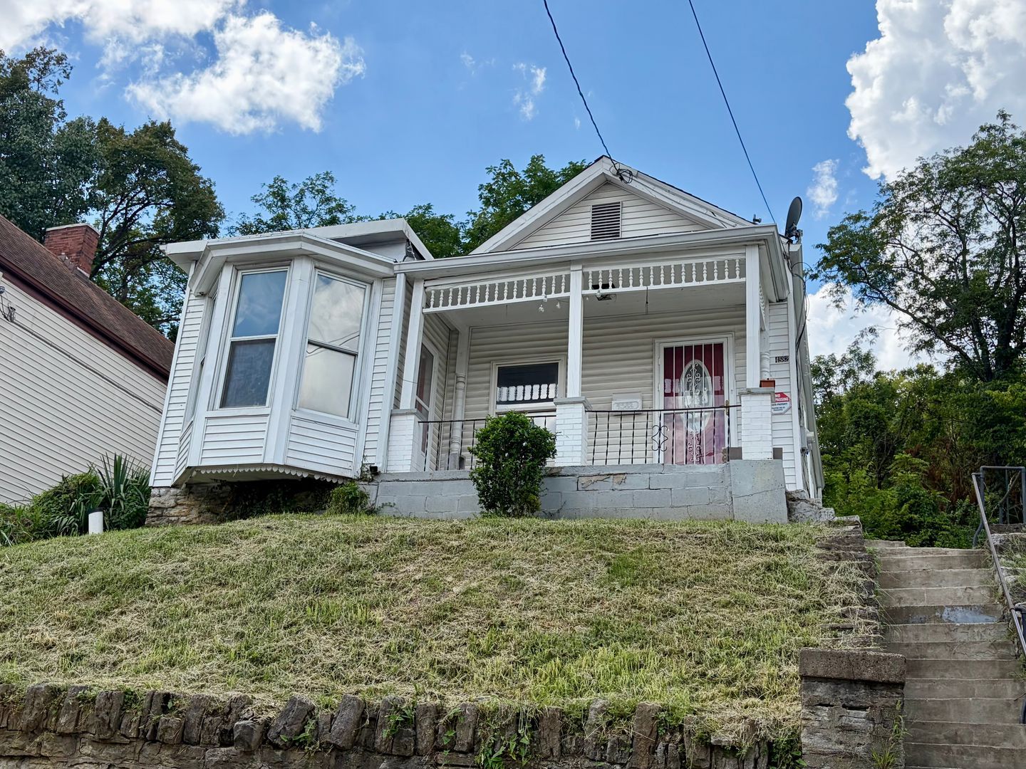 4582 Eastern Ave – photo 1
