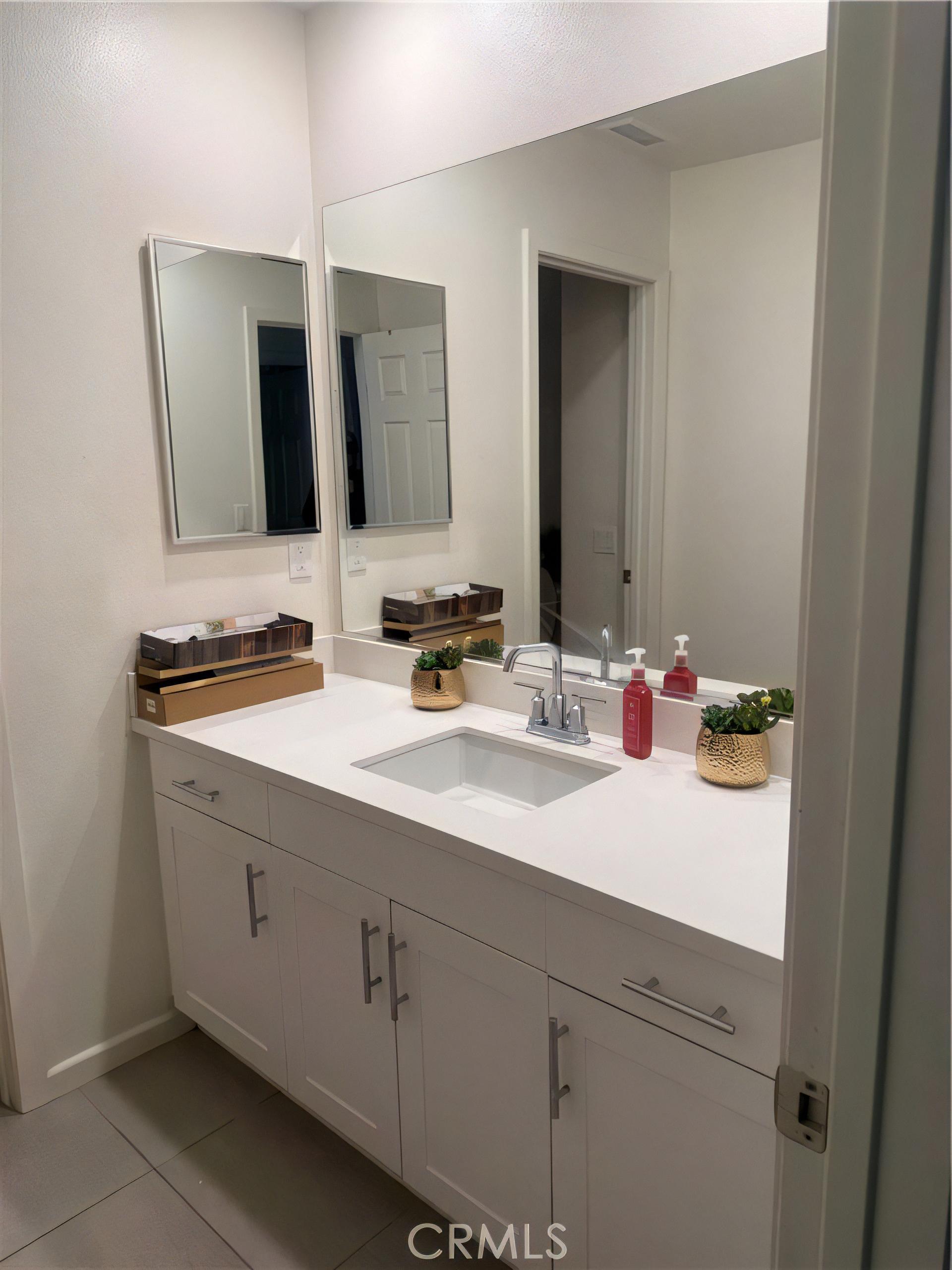 467 W Buttercup Ln – photo 4