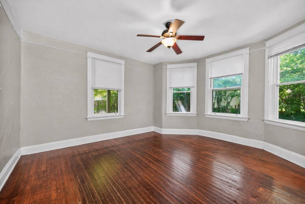 635 Straight St unit 635S – photo 4