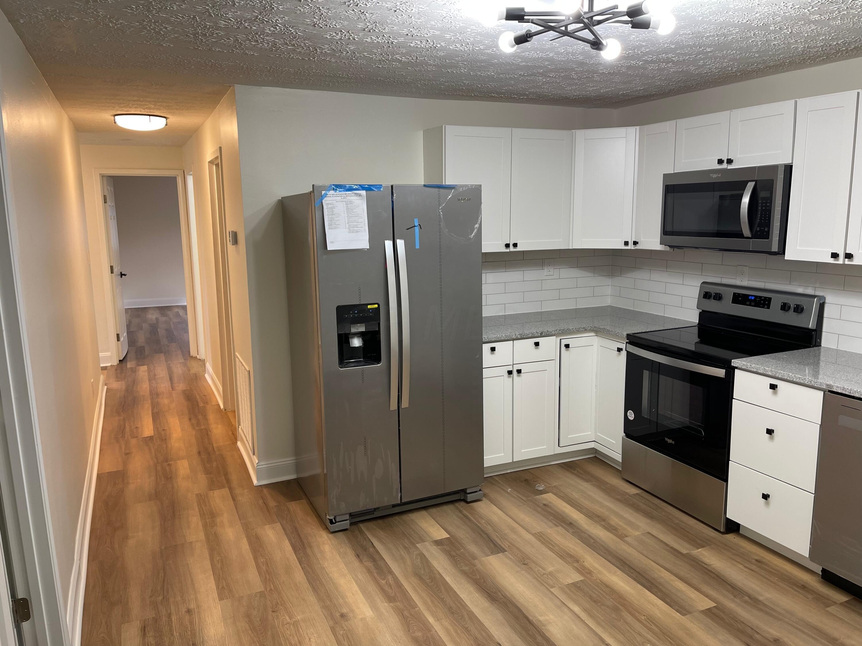 1855 Tanis Dr – photo 2