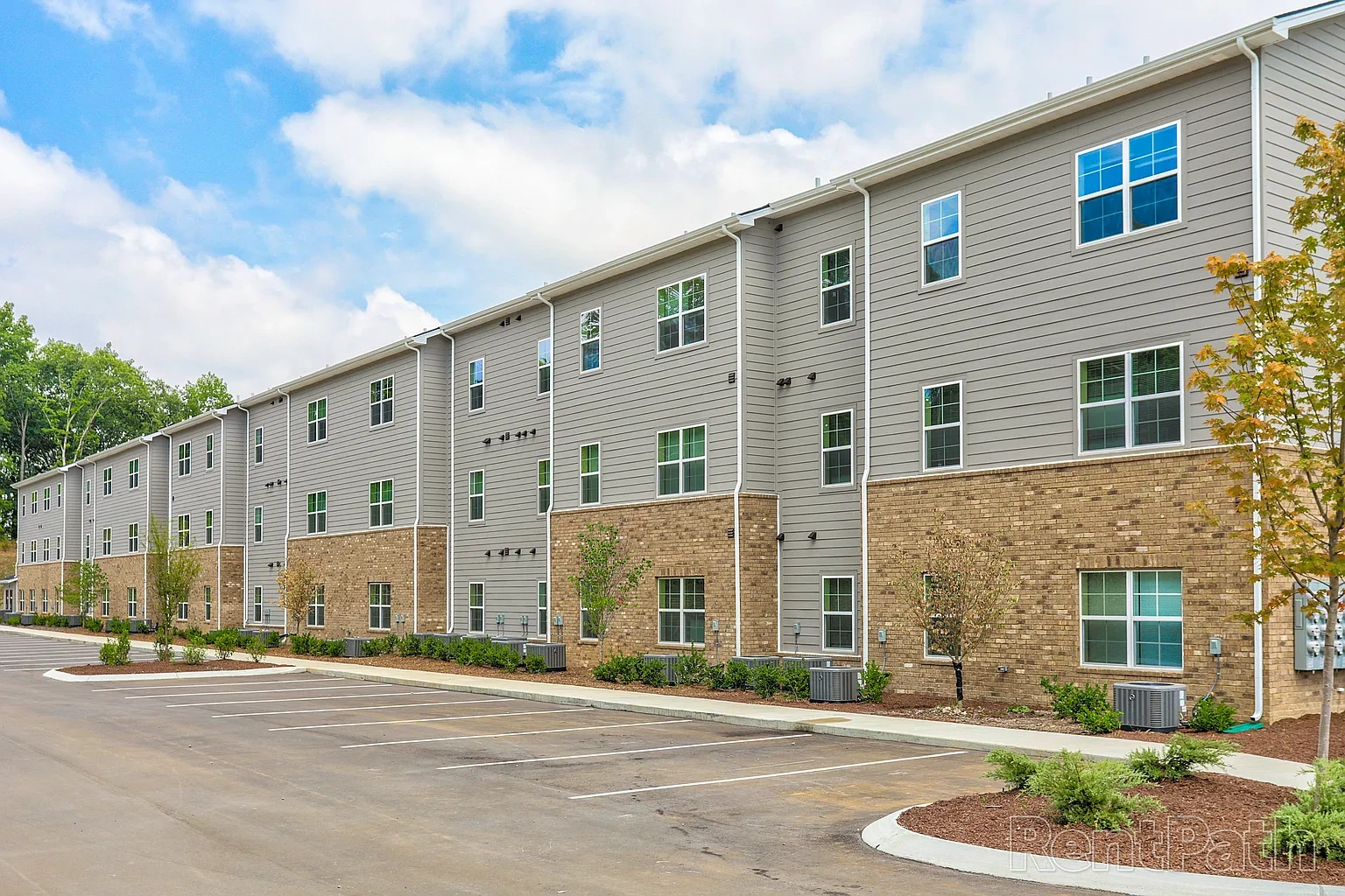 Hummingbird Hill Apartments – photo 5