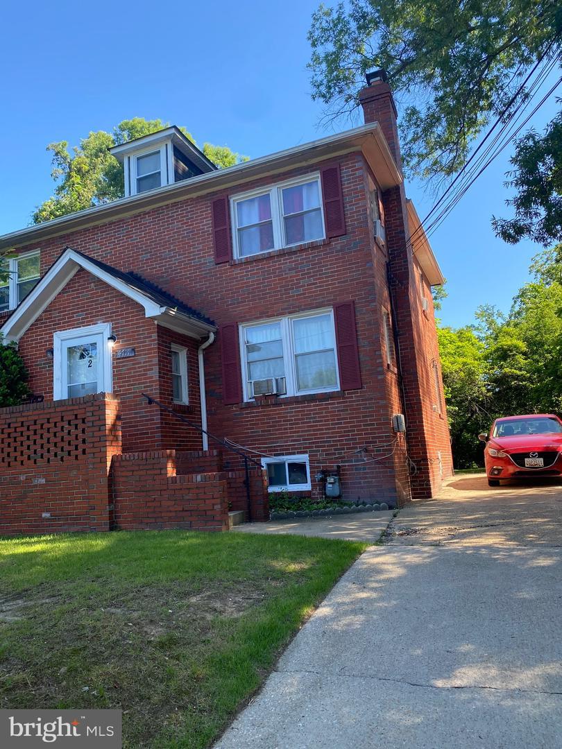 4711 Tecumseh St unit 1 – photo 1