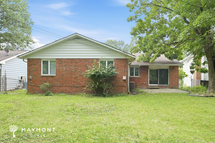 4639 Whitehall Dr – photo 3