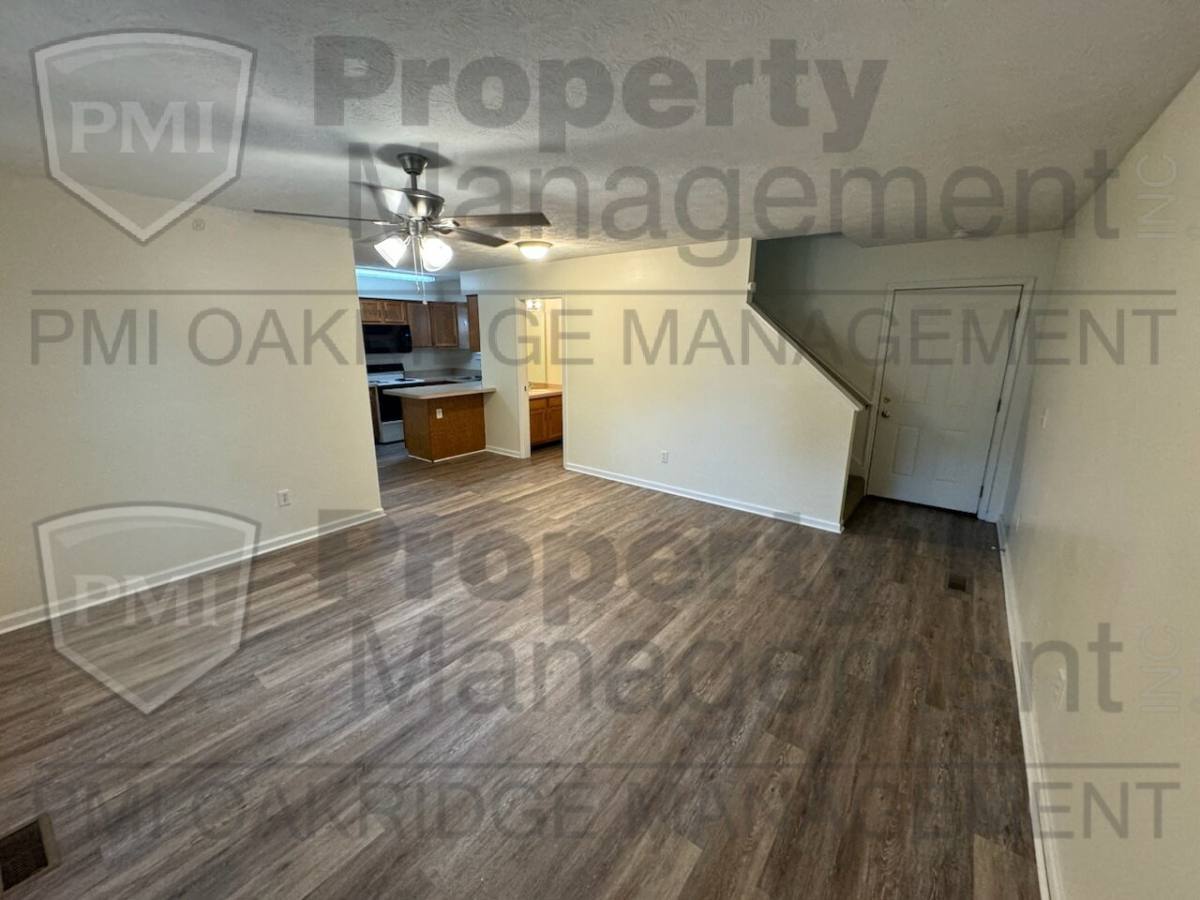 130 Heather Rd unit A – photo 2