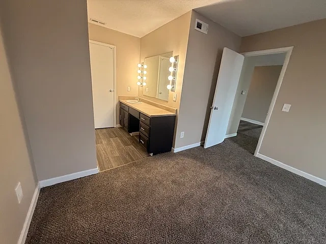 Continent French Quarter Apt – Floor plan