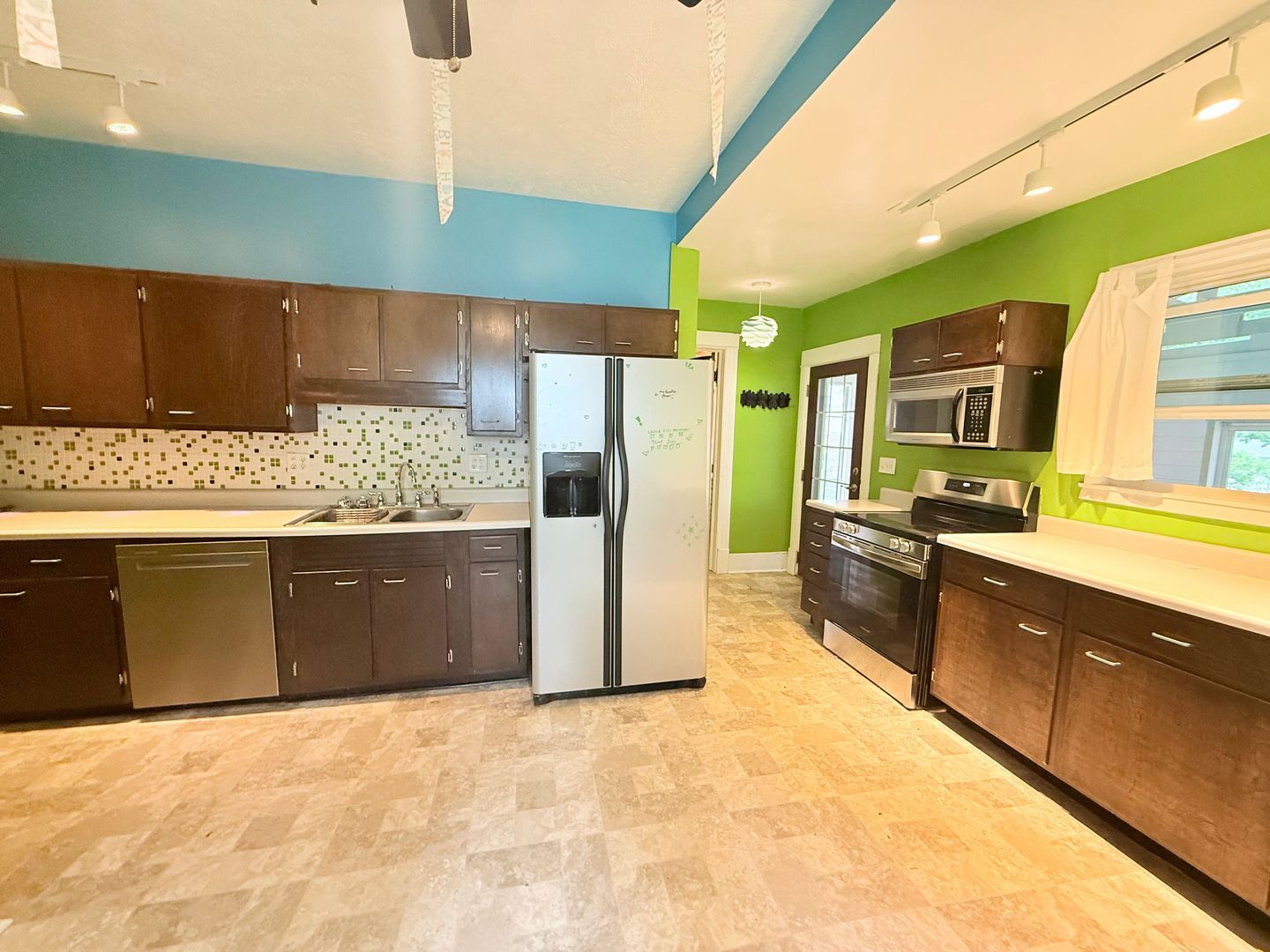 906 N Evans St – photo 4