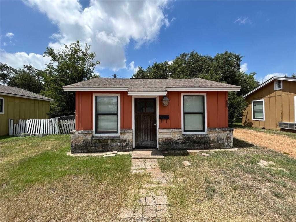 212 Montclair Ave – photo 1