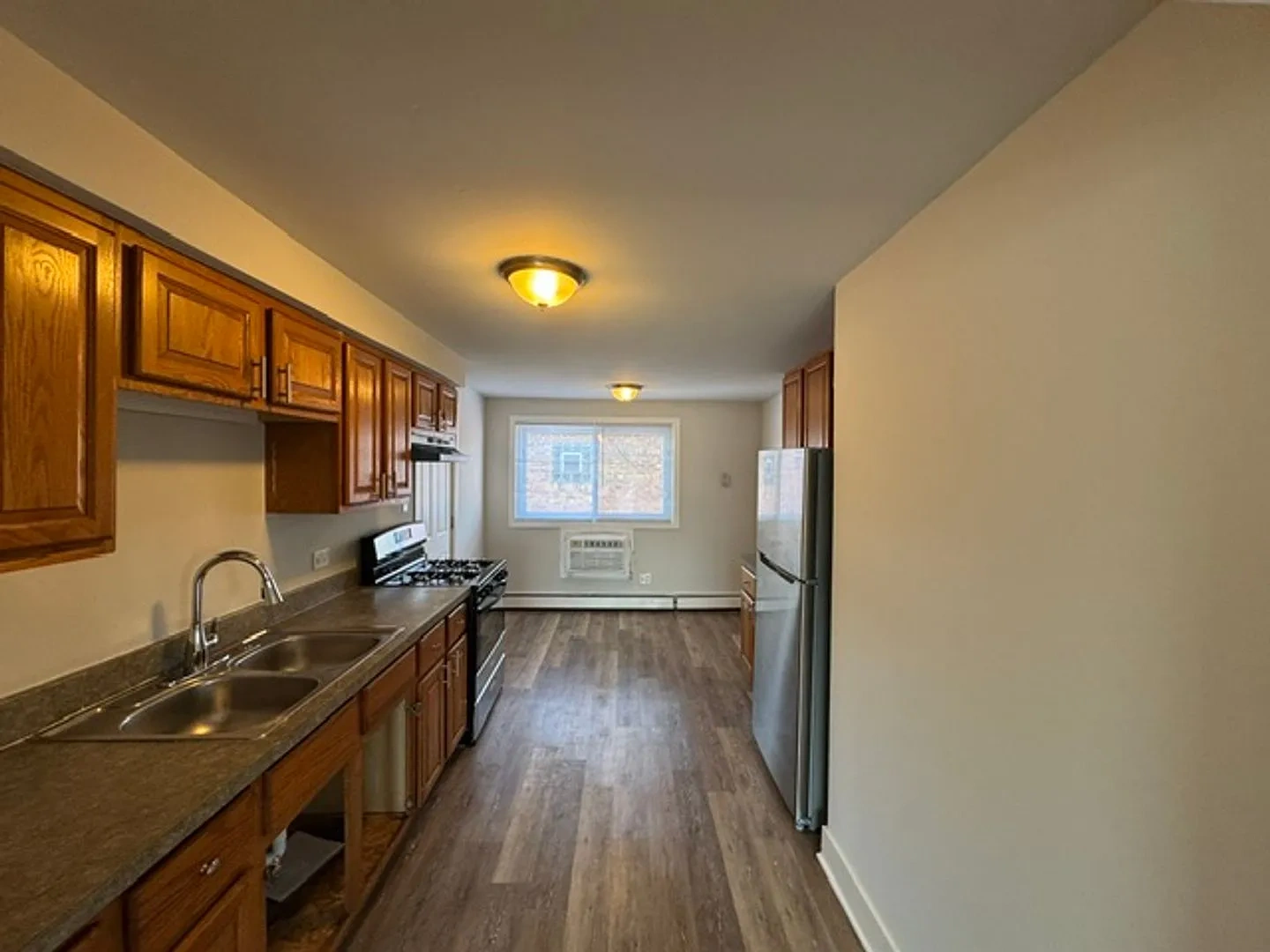 14501 Torrence Avenue – photo 2