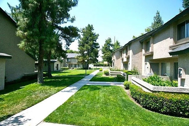 Palm Village Apartment Homes – photo 3