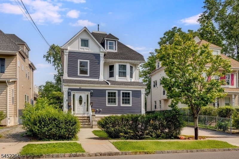47 Greenwood Ave #1 – photo 1