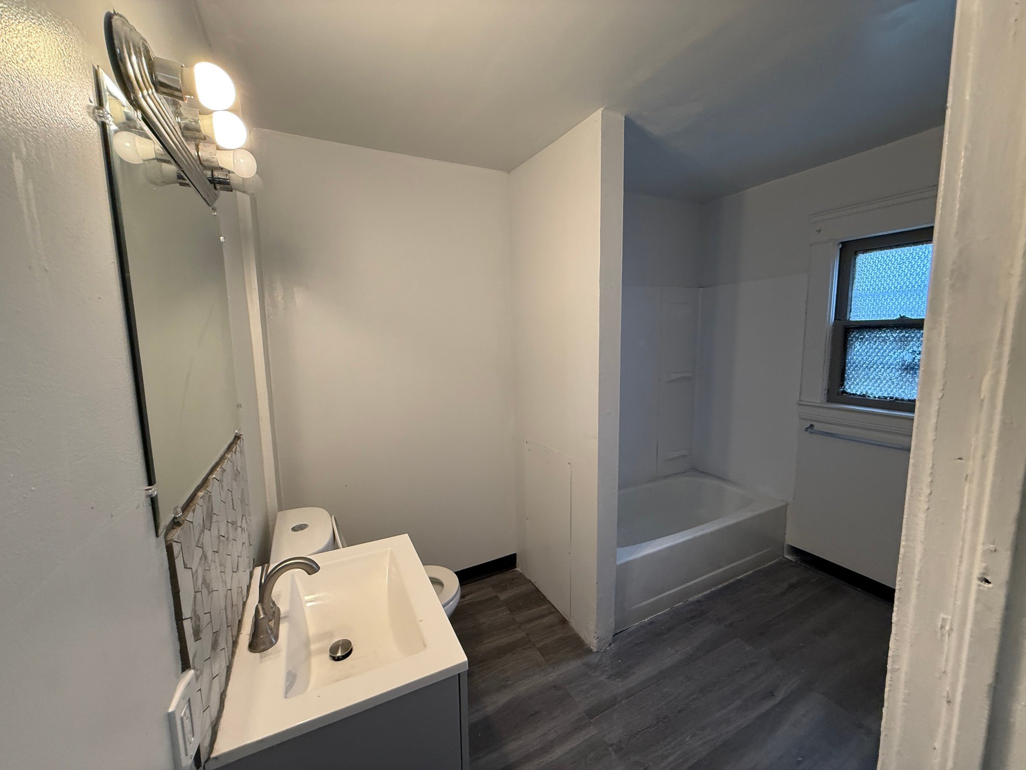 14016 Castalia Ave – photo 5