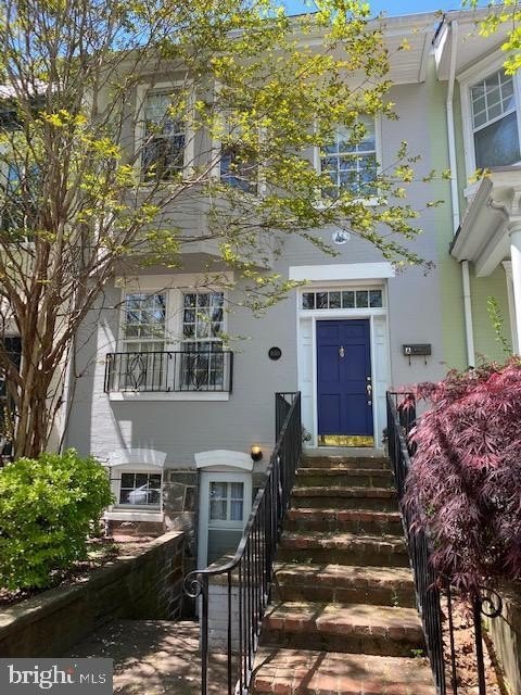 1650 33rd St NW #B – photo 1