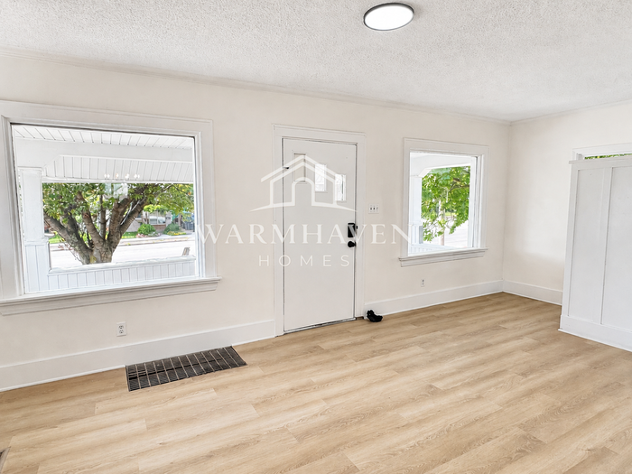 1203 N Main St – photo 2