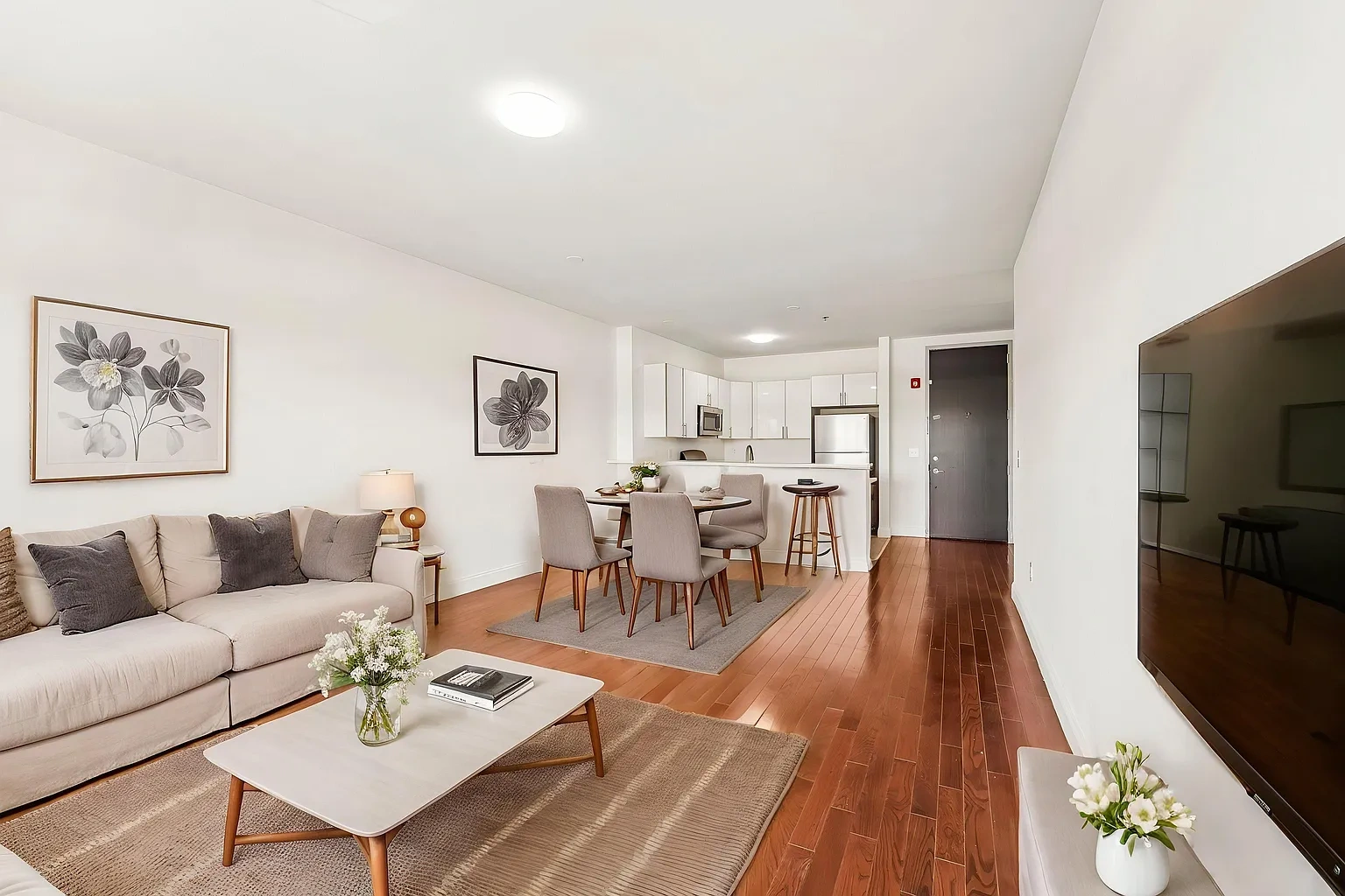 111 Glenwood – photo 2