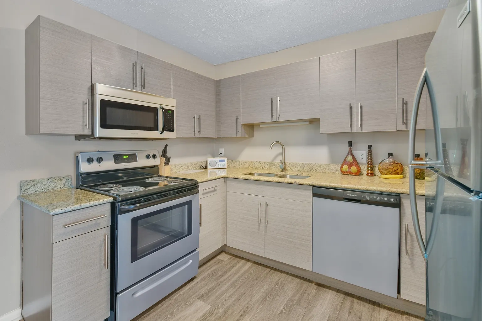 Heritage Hill Estates Apartments – photo 2