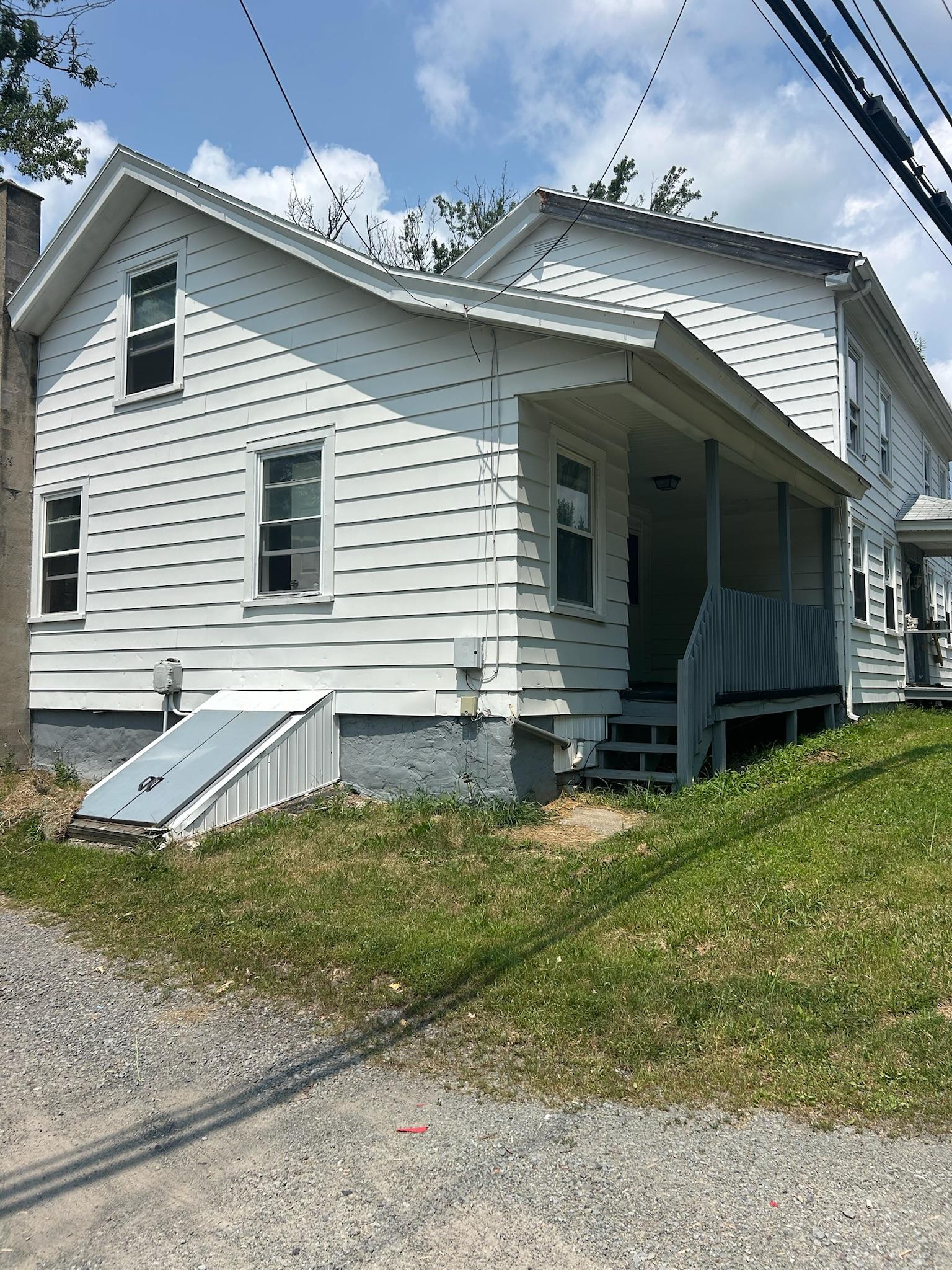 1297 Lakeland Dr unit 1 – photo 2