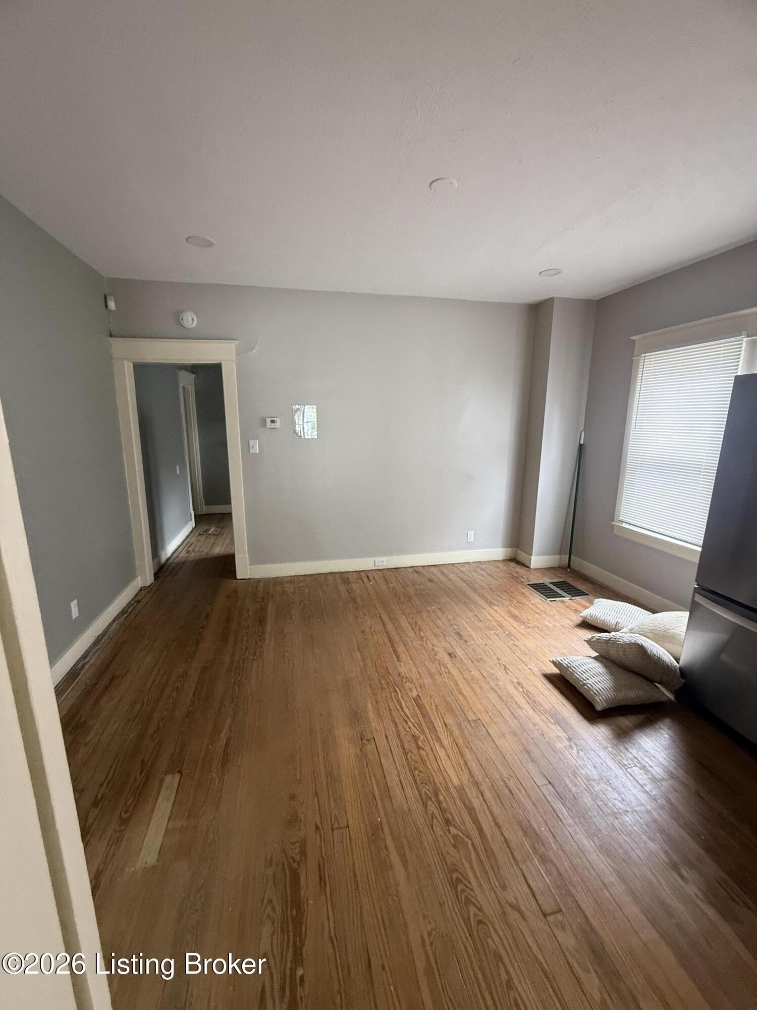 112 E Woodlawn Ave #3 – photo 3