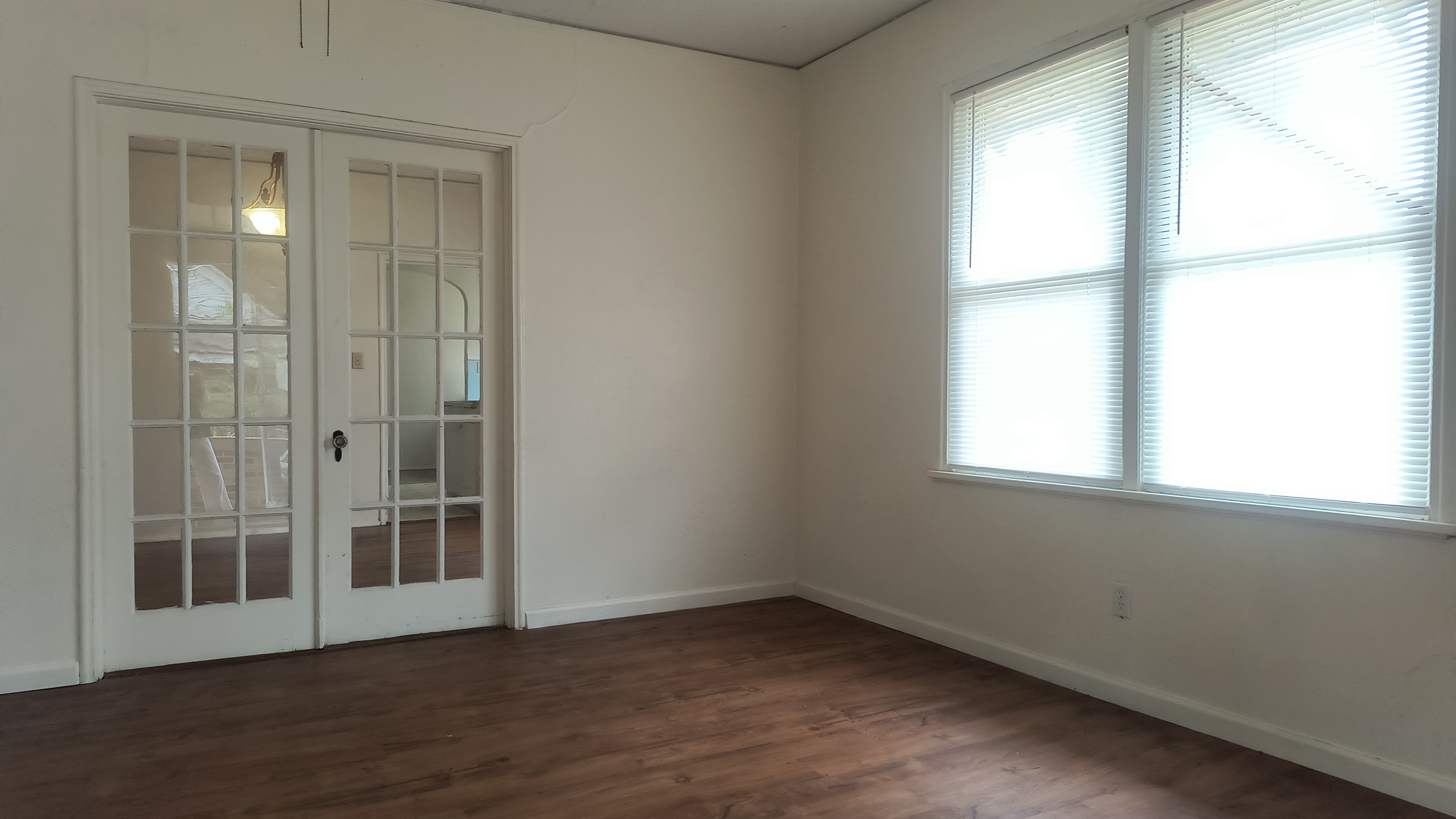 101 W 17th Ave – photo 3
