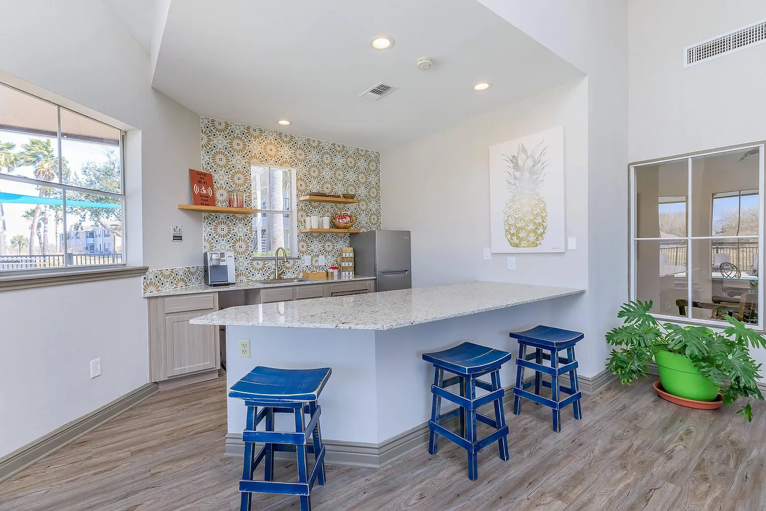 Contigo Apartments – photo 5