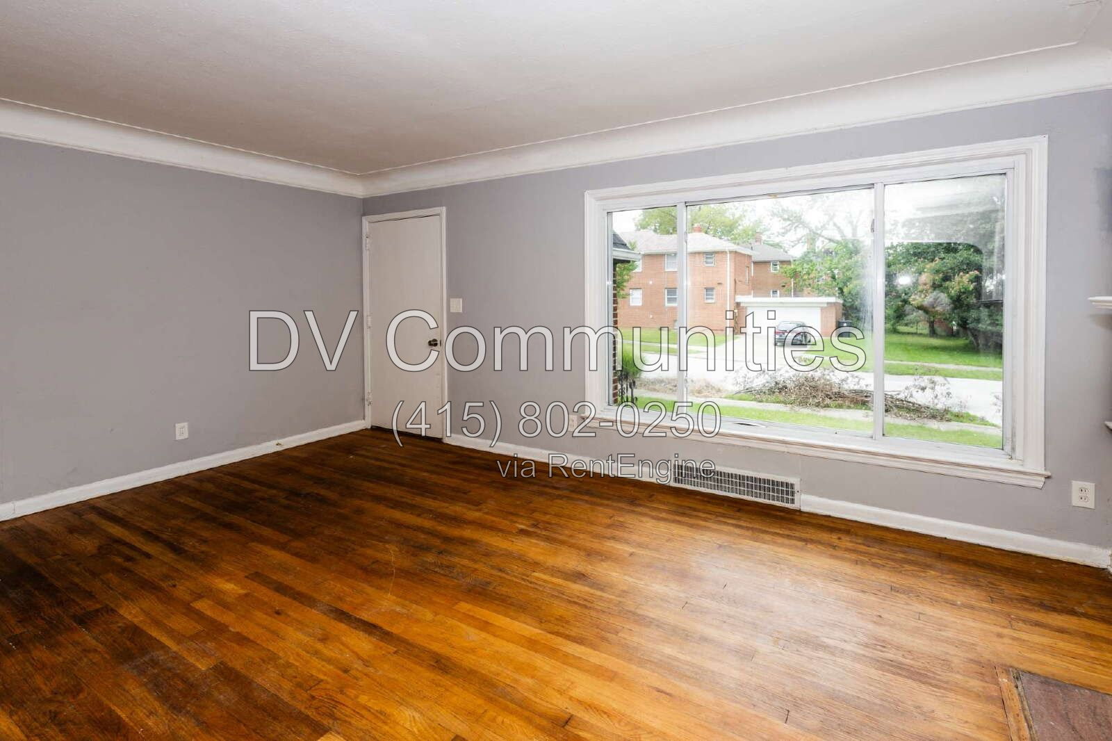 915 Clarence Rd – photo 3