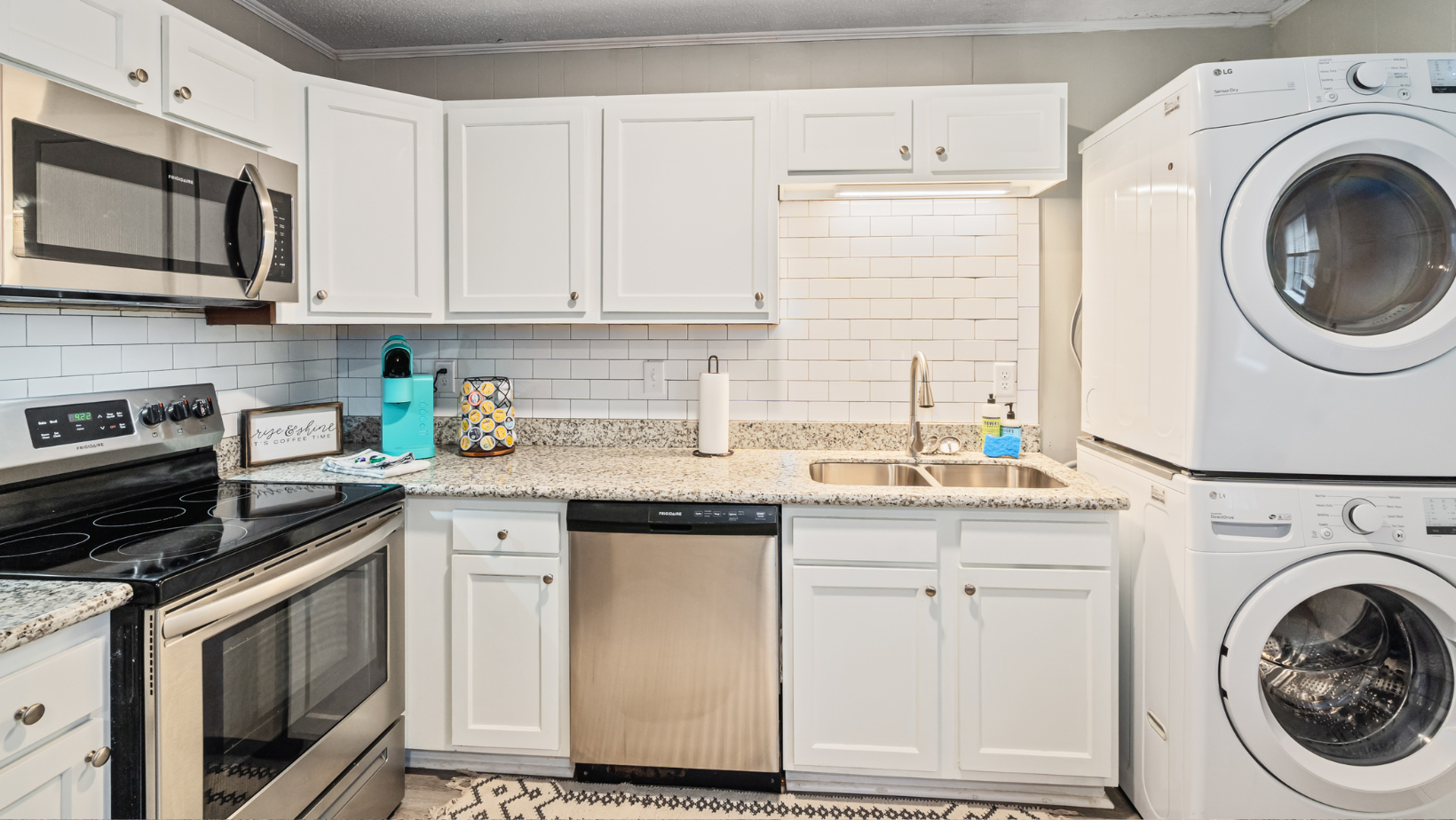 1160 Elmira St unit 5 – photo 1