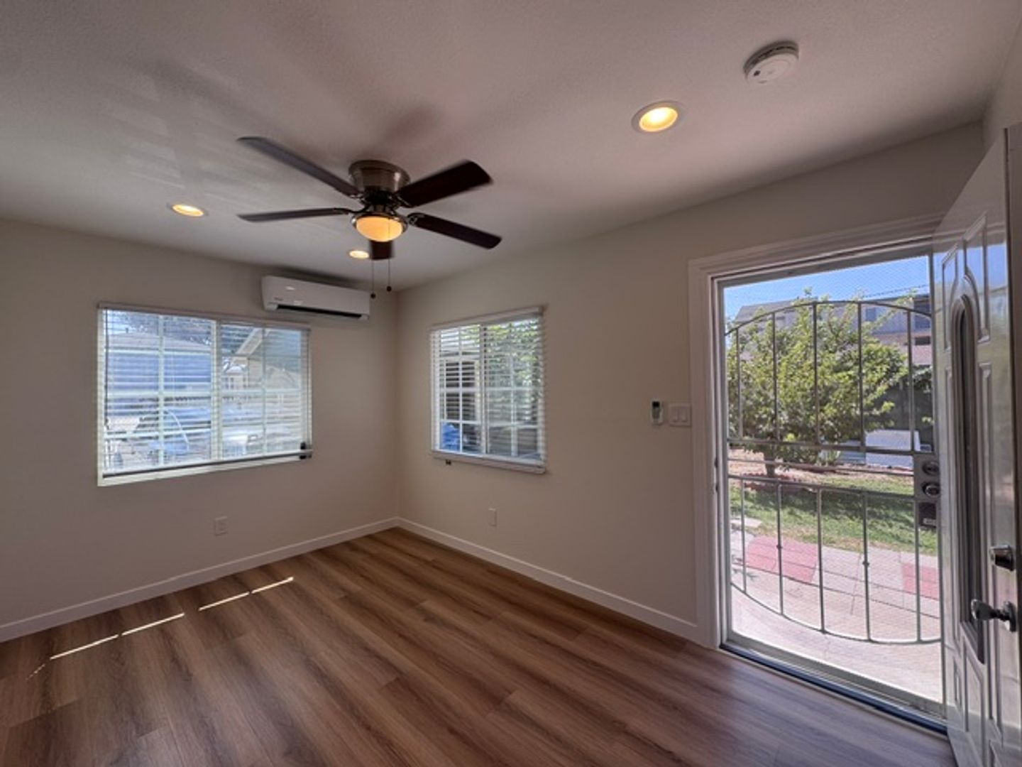 1600 Sherman Pl unit SHERMAN1600-B – photo 3