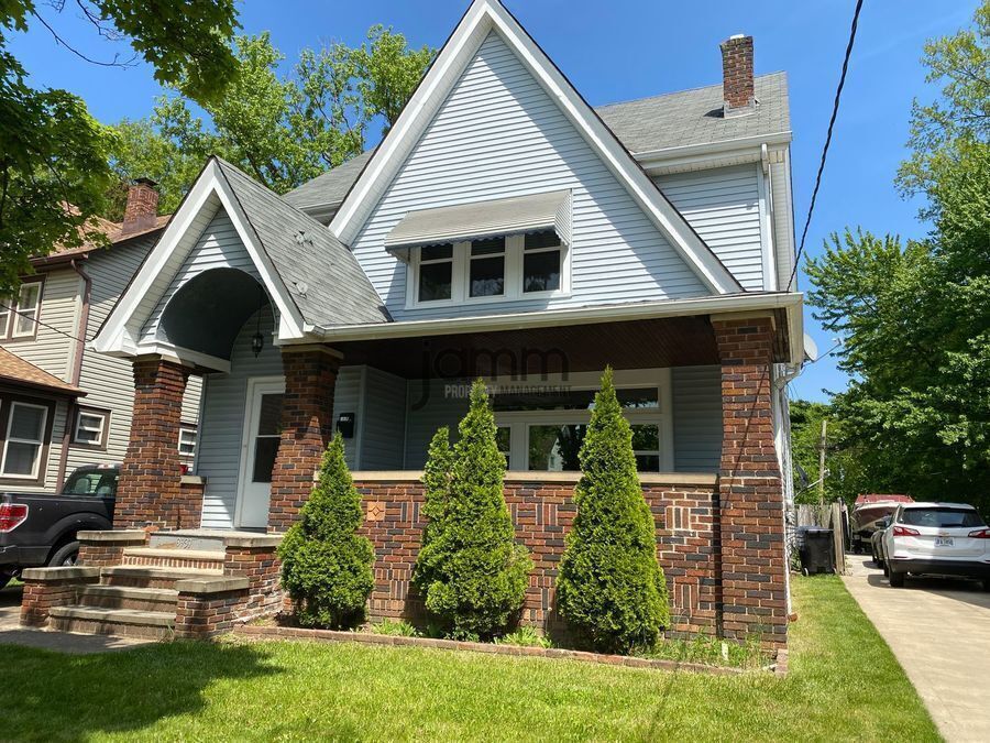 3937 W 157th St – photo 3