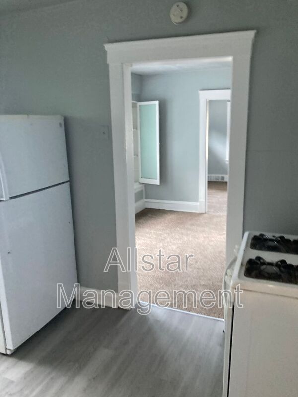 1005 E 140th St – photo 5