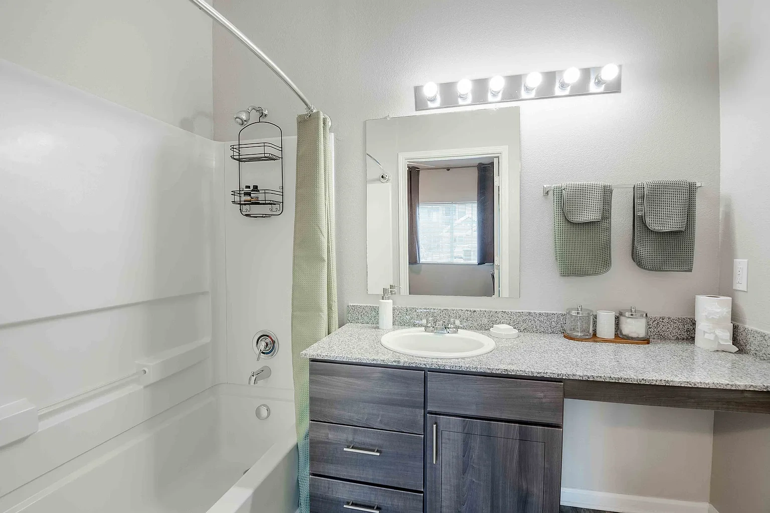 Outpost at Waco - Pricing Per Room – photo 1