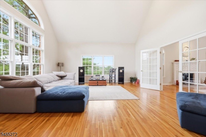 30 Homewood Dr – photo 3