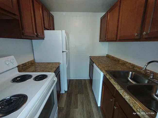 Winterberry Village Apartments – photo 4