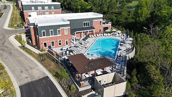 Relay 129 Apartments & Townhomes – photo 3