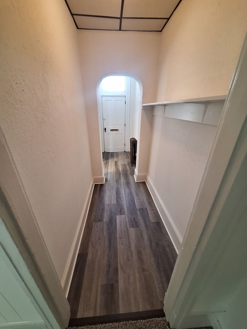 207 S Beaver St – photo 3