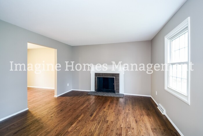 1655 Barlow Rd – photo 3