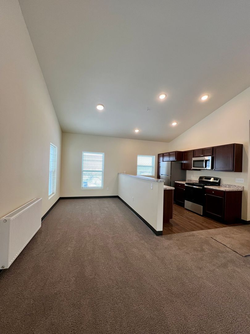 721 Meridian Dr unit 721 #15 Meridian Dr – photo 4
