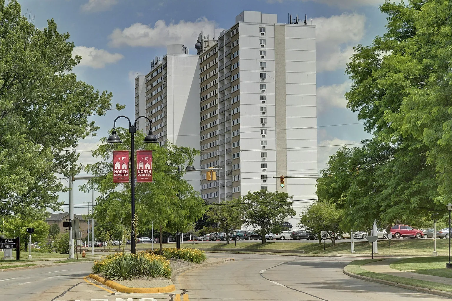 Victoria Plaza – photo 2
