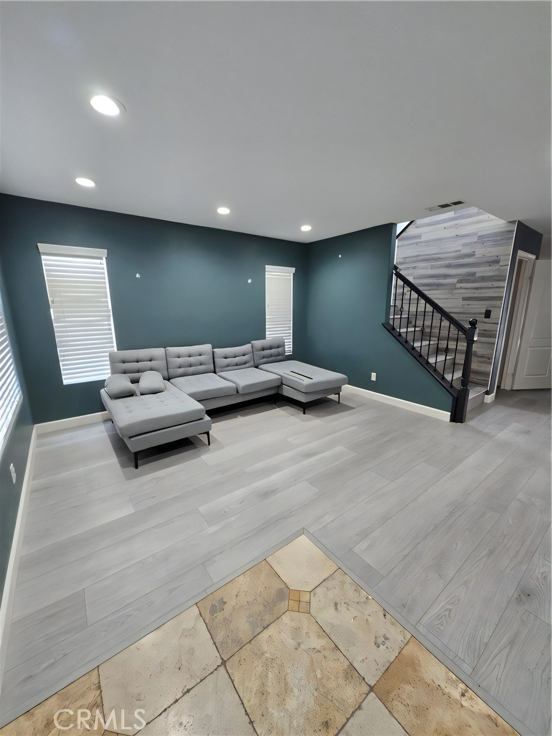 40643 Cartier St – photo 3