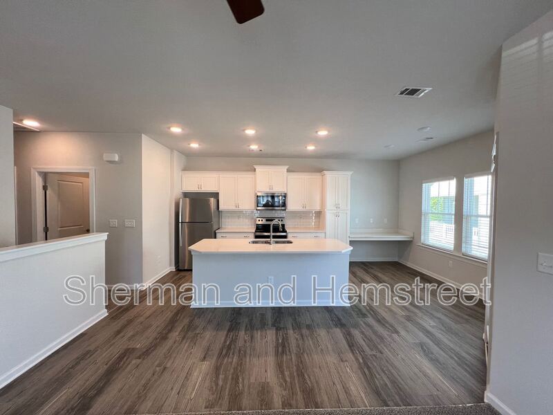 7017 Hummingbird Dr – photo 5