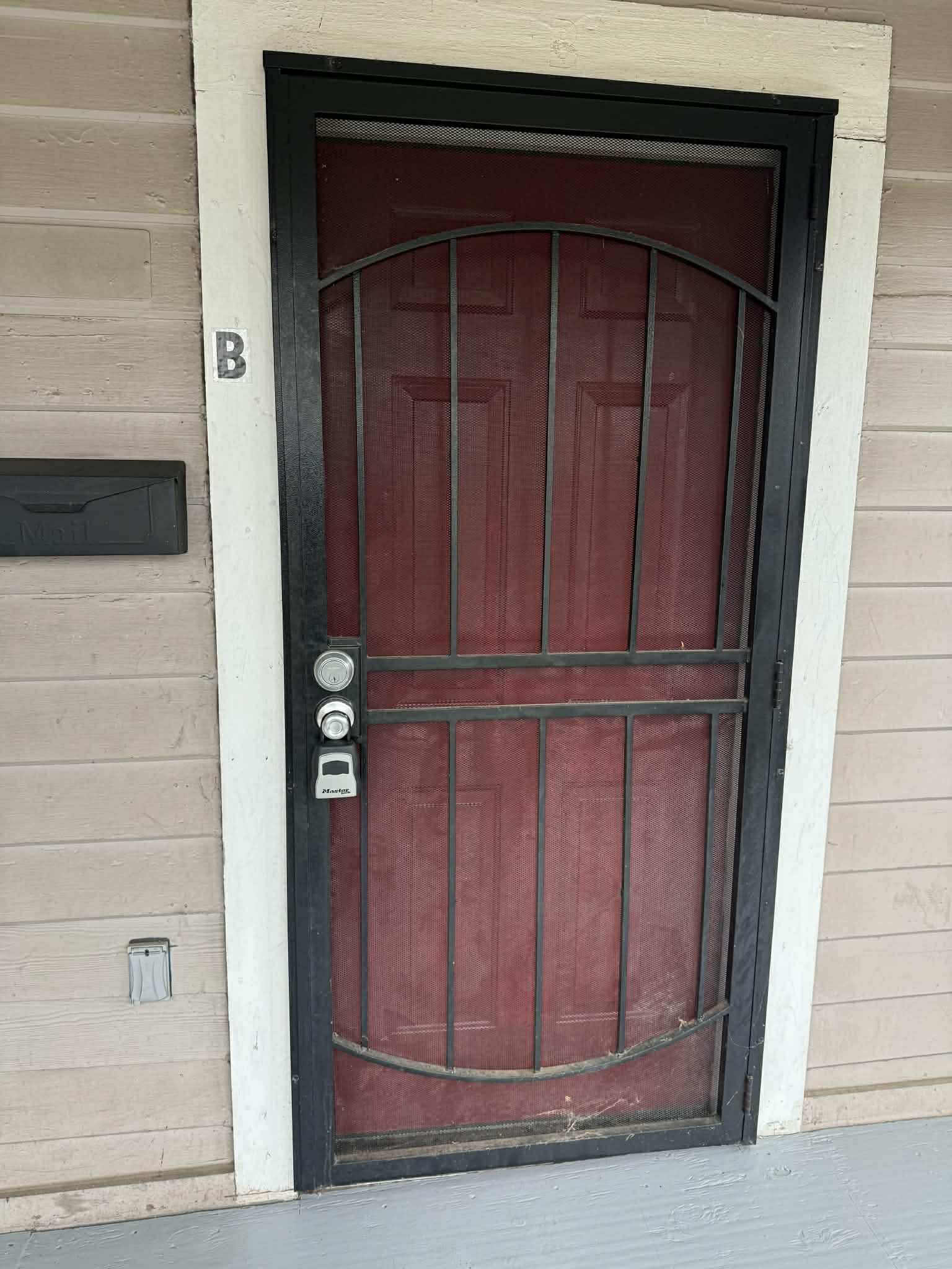 2339 20th Alley N unit B – photo 2