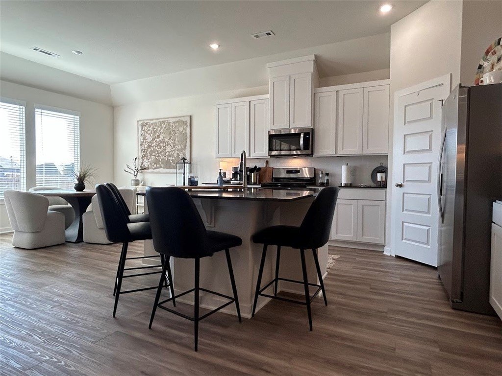 415 W Branta St – photo 4