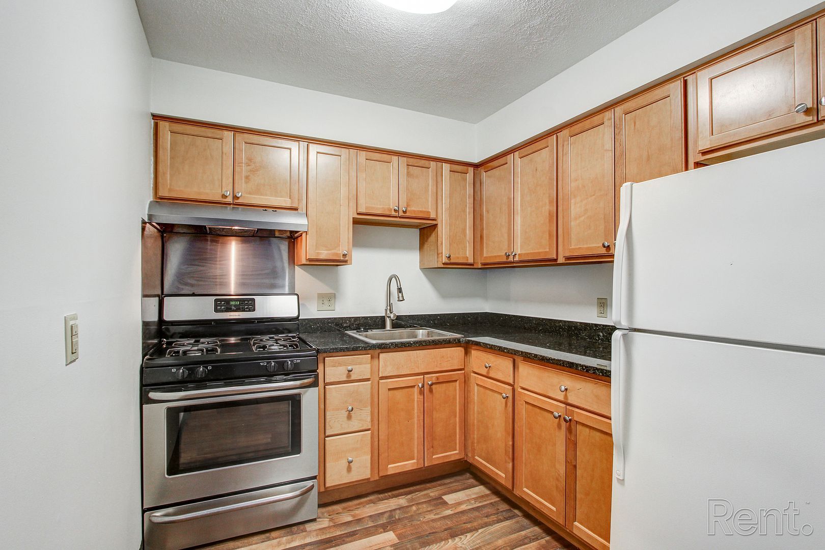 3429 Dawson St – photo 1