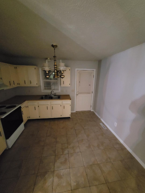 123 Ferndale Dr unit 2 – photo 2