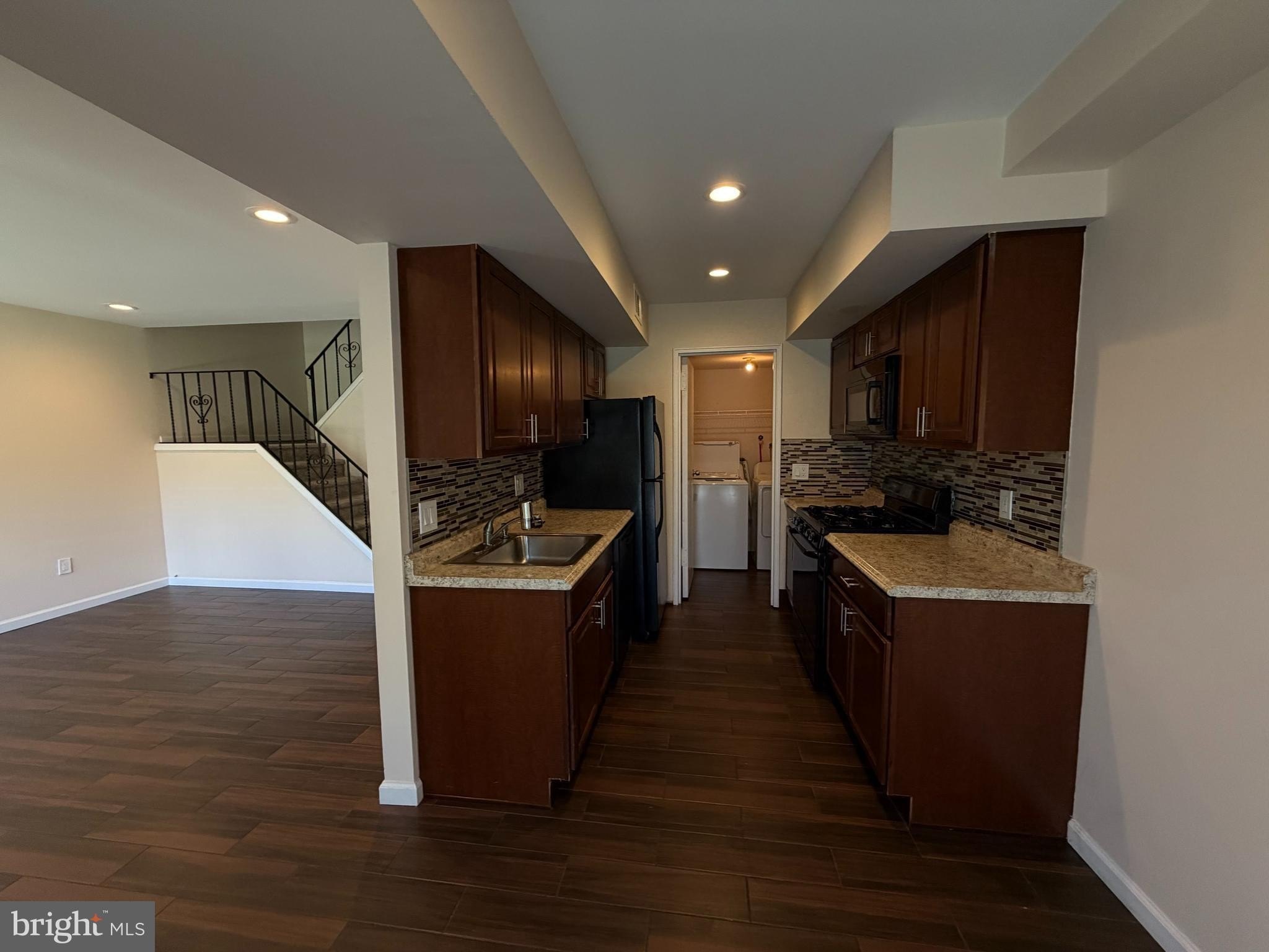 406 Brandywine Ct – photo 5