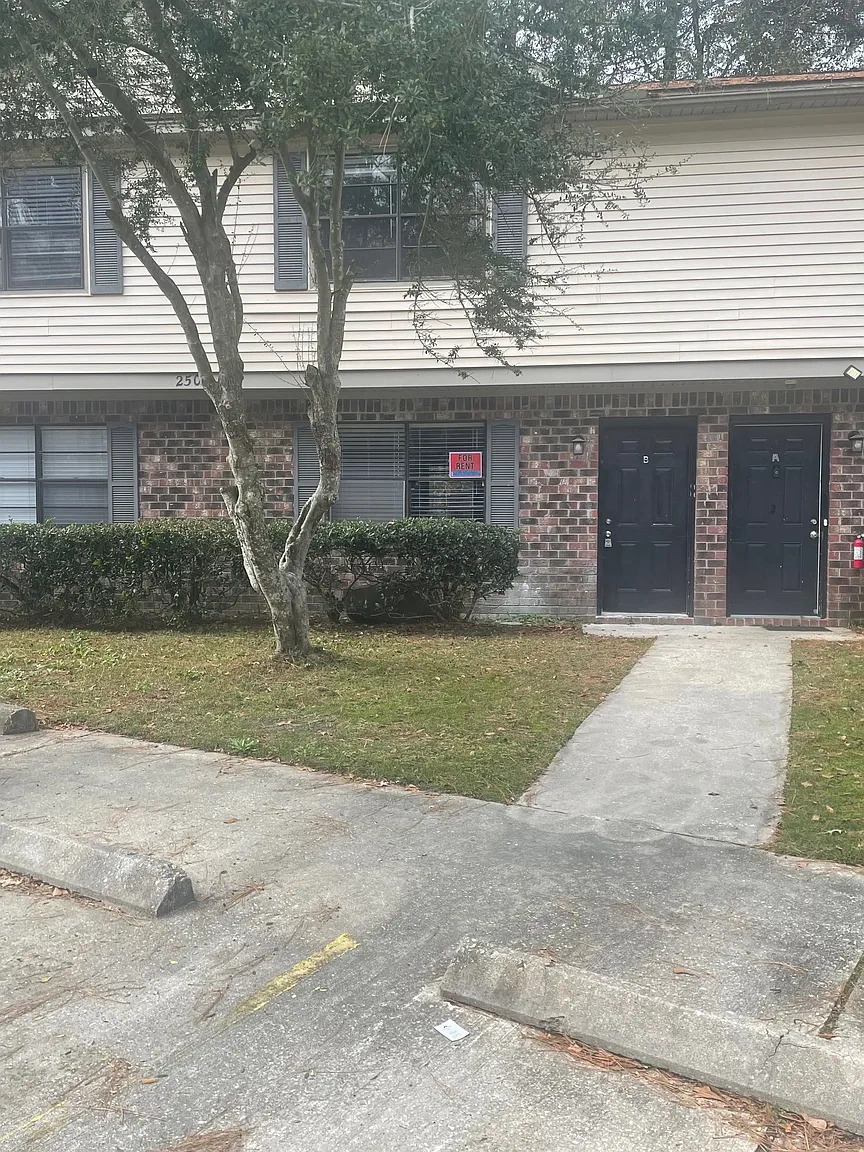 250 Luden Drive – photo 2