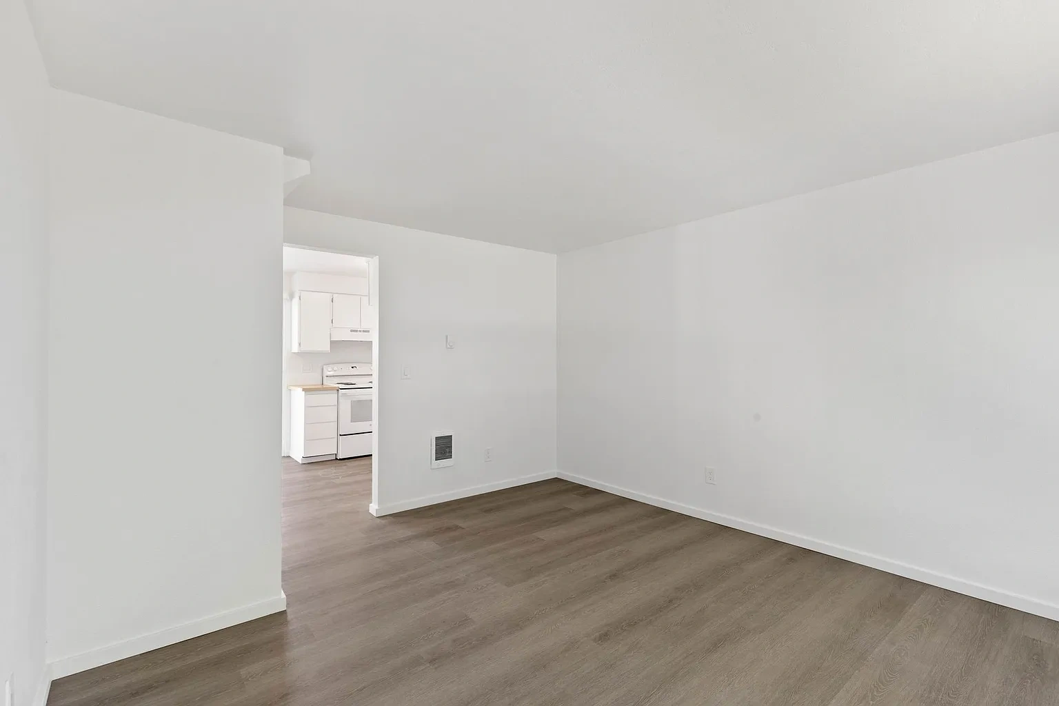 Greenwood Apartments – photo 4