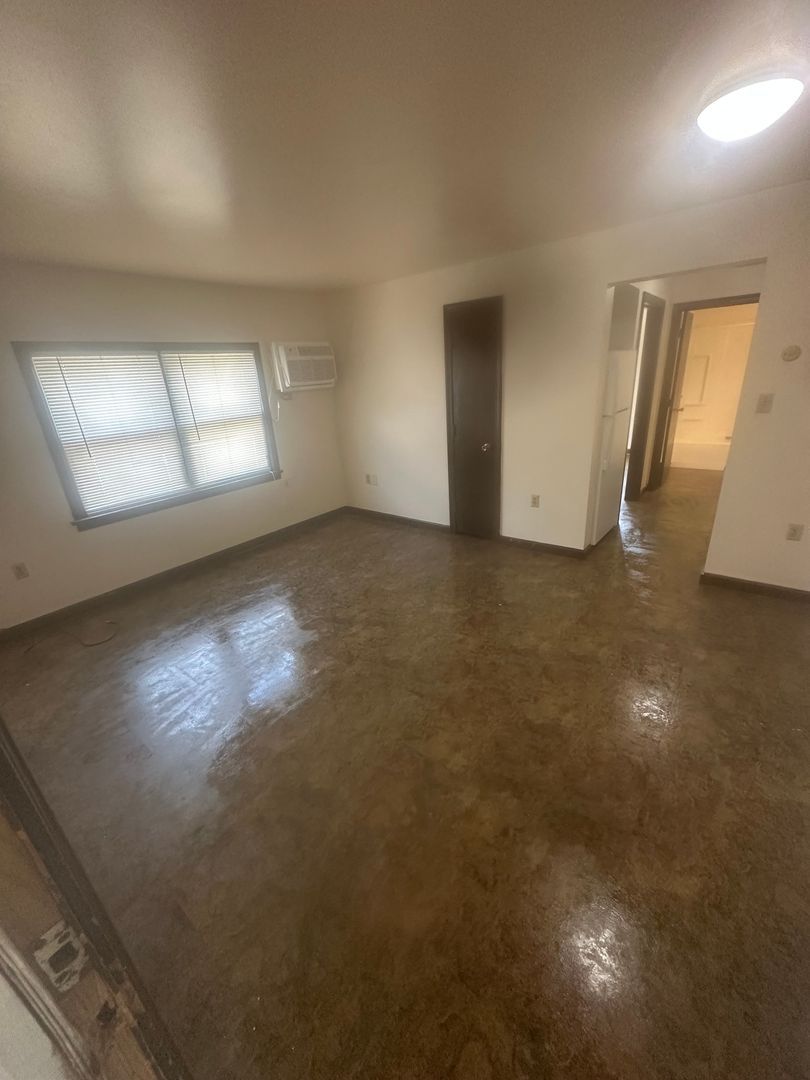 2267 OH-45 unit 2267 SR 45 Apt #5 – photo 1